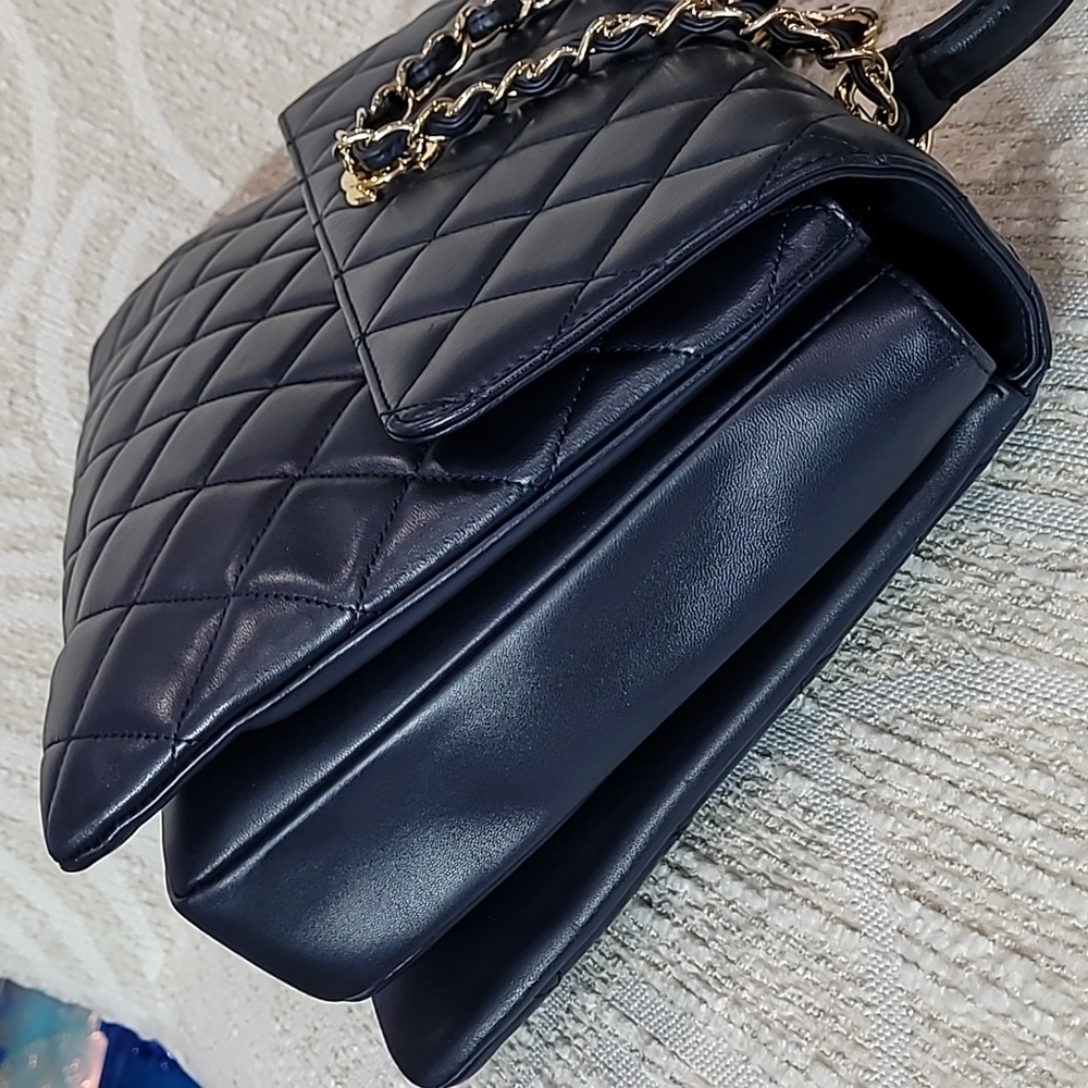 Chanel Trendy CC Large Navy Quilted Shoulder Bag - Picture 9 of 14